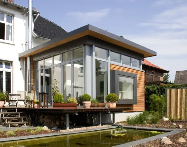 Wintergarten an einem Wohnhaus