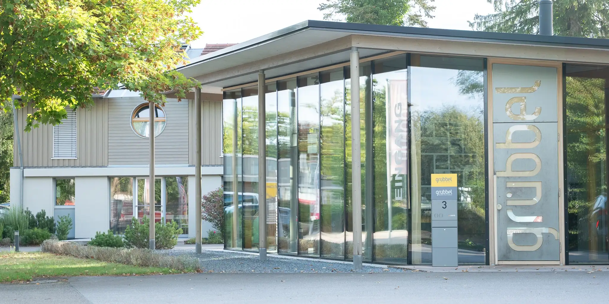 Moderner Holzbau von Grübbel
