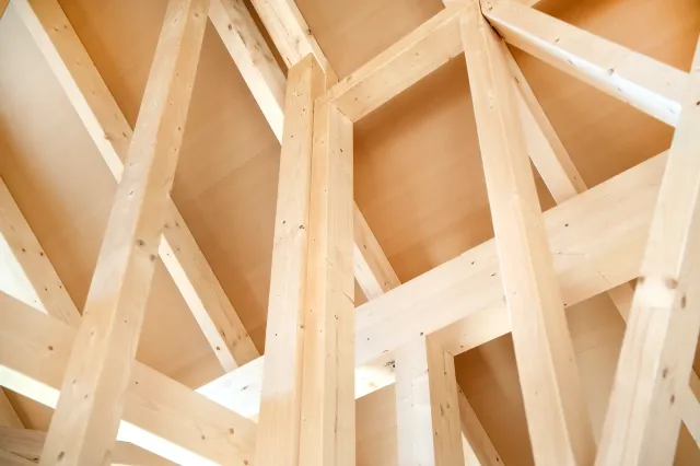 Sichtbare Holzrahmenkonstruktion